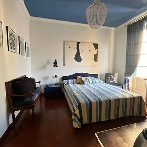 Camera con letto queen size